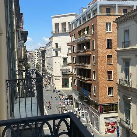 Gennarino Nyaraló Nápoly